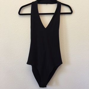 💐 Deep V Low-Back Halter Ribbed Knit Bodysuit
